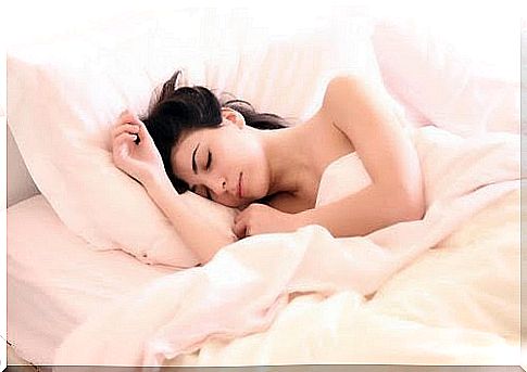 Pregnant woman sleeping