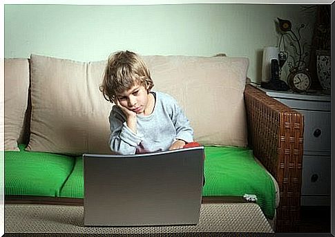 Laziness: children in front of computer