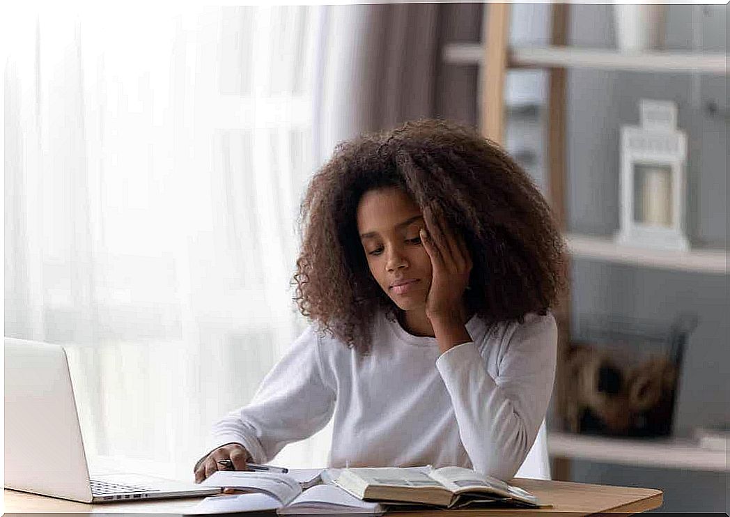 types of attention: girl doing homework