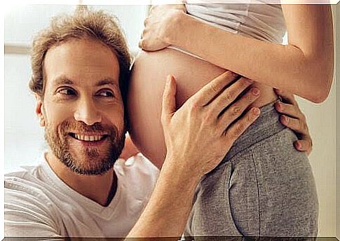 you listen with your ear to the pregnant woman's belly