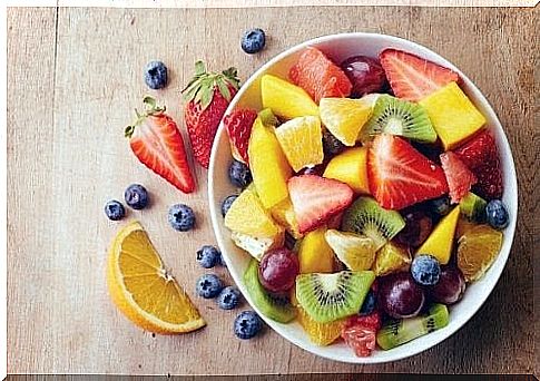 bowl of fruit salad