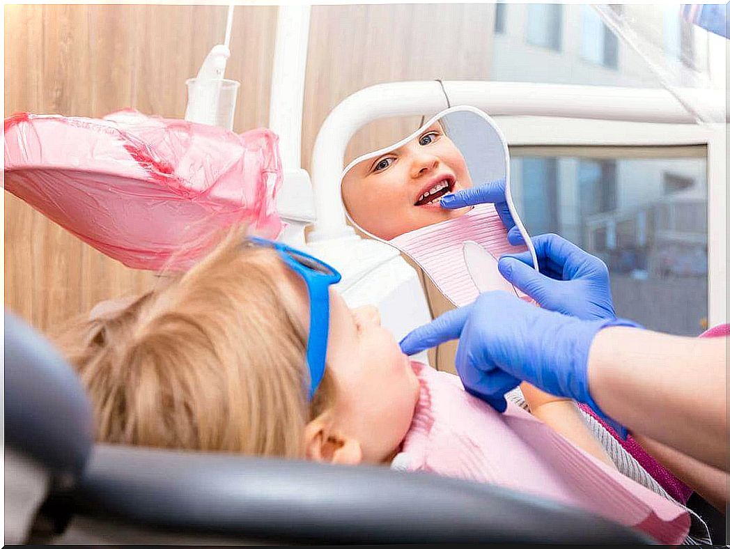 Impacts on baby teeth: children at the dentist