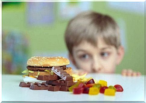 children watch fast food